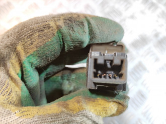 Кнопка аварийной сигнализации Nissan Tiida c11