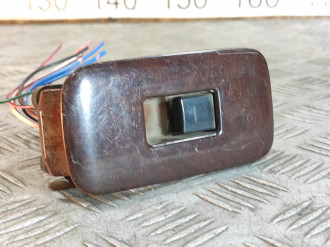 Кнопка стеклоподъемника Nissan Maxima a32