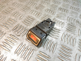 Кнопка аварийной сигнализации Nissan Maxima a32