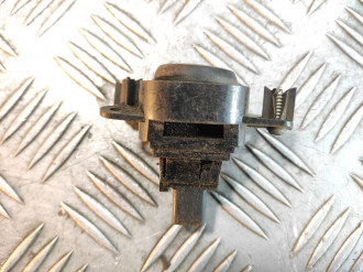 Кнопка аварийной сигнализации Nissan Navara d40