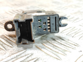 Кнопка стеклоподъемника Nissan Navara d40