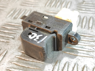 Кнопка стеклоподъемника Nissan Tiida c11