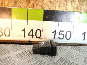 Кнопка открывания багажника Nissan Maxima a32