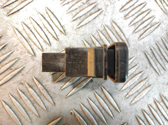 Кнопка открывания багажника Nissan Maxima a32