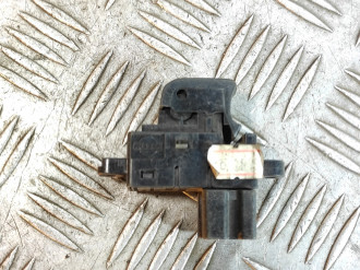 Кнопка стеклоподъемника Nissan Teana j32