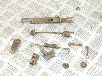 Механизм ручника Nissan Micra K11