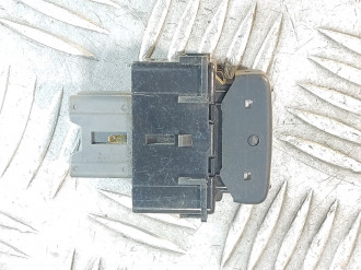 Кнопка обогрева сидений Nissan Tiida c11