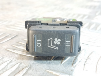 Кнопка обогрева сидений Nissan Teana j32