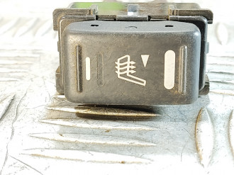 Кнопка обогрева сидений Nissan Navara d40