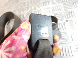 Ответная часть ремня безопасности Nissan Primera 1996 2002