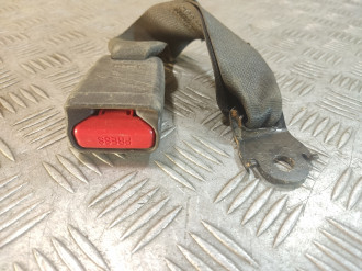 Ответная часть ремня безопасности Nissan Teana j32