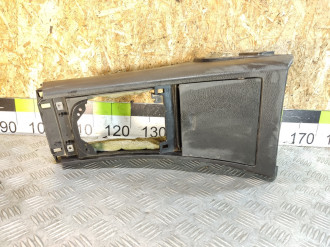 Консоль Nissan Tiida c11