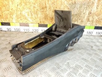 Консоль Nissan Tiida c11