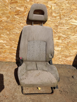 Сиденье переднее левое Nissan Almera N16