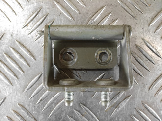 Петля багажника левая Nissan Qashqai 2009