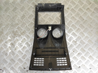 Рамка магнитолы Nissan Qashqai 2009