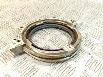 Крышка коленвала Nissan Micra K11