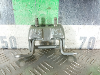 Петля двери задней левой верхняя Nissan Qashqai 2009