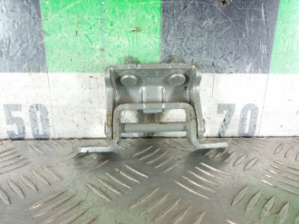 Петля двери задней левой верхняя Nissan Qashqai 2009