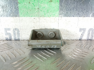 Петля багажника правая Nissan Qashqai 2009