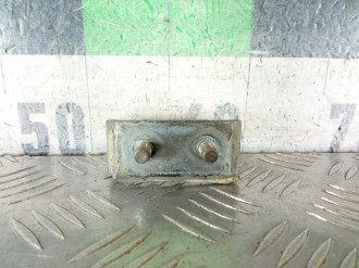 Петля багажника правая Nissan Qashqai 2009