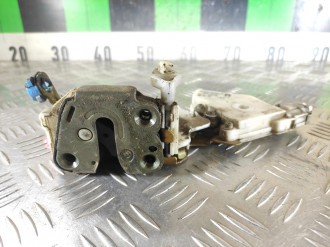 Замок двери передней правой Nissan Almera N15