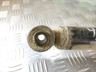 Амортизатор задний правый Nissan Almera N15