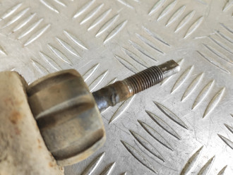 Амортизатор задний правый Nissan Almera N15