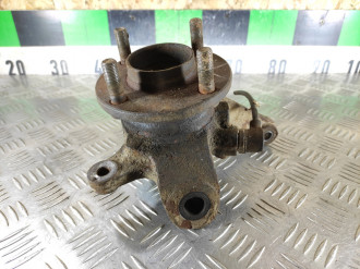 Кулак поворотный передний левый Nissan Almera N15