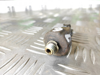 Датчик давления масла Nissan Almera N15