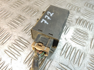 Блок управления центральным замком Nissan Maxima a33