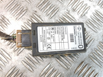 Блок управления центральным замком Nissan Maxima a33