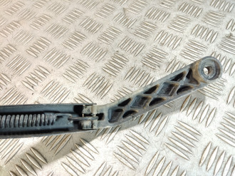 Поводок стеклоочистителя передний левый Nissan Maxima a33