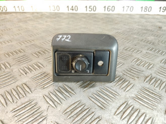 Кнопка регулировки зеркал Nissan Maxima a33