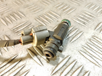 Форсунка двигателя Nissan Maxima a33