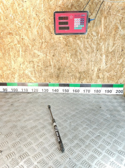 Амортизатор капота Nissan Maxima a33