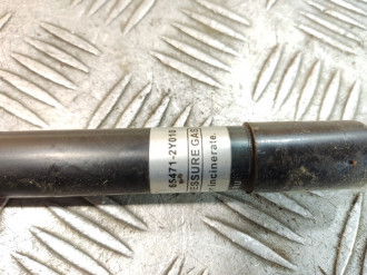 Амортизатор капота Nissan Maxima a33