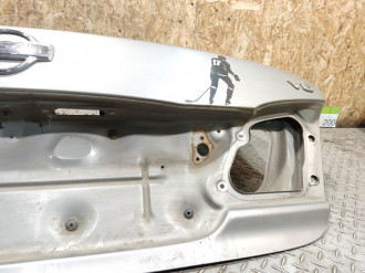 Крышка багажника Nissan Maxima a33