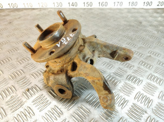 Кулак поворотный передний левый Nissan Maxima a33