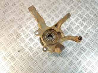 Кулак поворотный передний правый Nissan Maxima a33