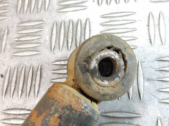 Амортизатор задний левый Nissan Maxima a33