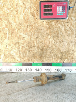 Амортизатор задний левый Nissan Maxima a33