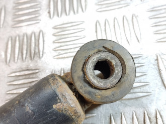 Амортизатор задний правый Nissan Maxima a33