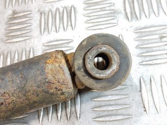 Амортизатор задний правый Nissan Maxima a33