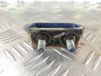 Петля багажника левая Nissan Almera N15