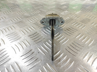 Ограничитель двери передний Nissan Almera N15