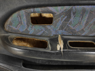 Обшивка двери передней правой Nissan Almera N15