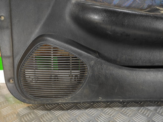 Обшивка двери передней правой Nissan Almera N15