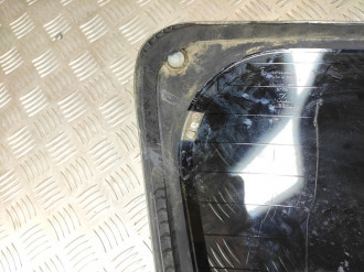 Стекло заднее Nissan Almera N15