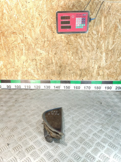 Стекло двери задней правой форточка Nissan Maxima a33